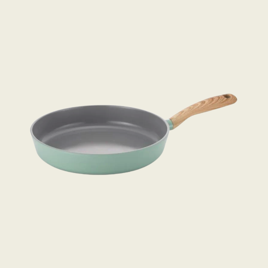 Fry Pans & Skillets